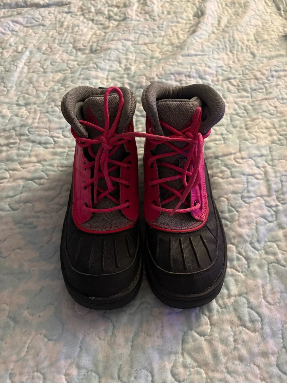 Nike ACG Kids Black and Pink Winter Boots